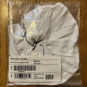 Alo Yoga Bead It Oversized Scrunchie - White, NWT